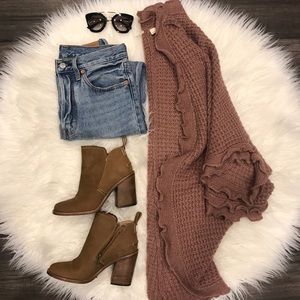 Anthropologie 🌸 Ruffle Sweater in Mauve